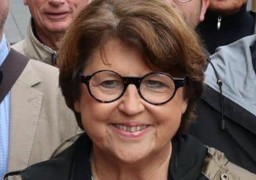 Coup de tonnerre à Lille ! Martine Aubry annonce sa démission.