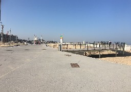 Sur la plage de Calais, le belvédère sera fermé jusqu'en mai pour travaux. 