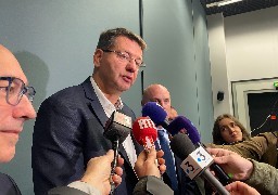 ArcelorMittal : les élus de l'agglomération dunkerquoise demandent des explications après les annonces chocs de suppressions d'emploi. 