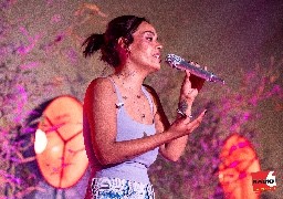 Amel Bent en showcase avec Radio 6 au Pathé Cité Europe, découvrez les photos ! 