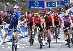 Cyclisme : Lewis Askey (Goupama FDJ) remporte la 2ième étape des 4 jours de Dunkerque. Axel Zingle reste rose !