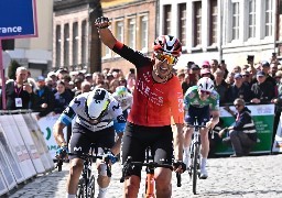 Cyclisme : Deux britanniques en lice pour remporter les 4 Jours de Dunkerque après l'abandon sur chute d'Axel Zinglé !