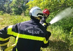 Equihen-plage: un feu de végétation se déclare près de la plage