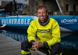 Boulogne-sur-mer : le skipper nordiste, Thomas Ruyant, au départ de la Course des Caps. 