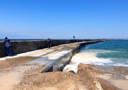 Le Portel: 3 pêcheurs pris au piège sur la digue Carnot