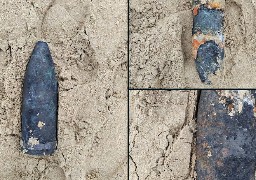 Opération de déminage sur la plage de Calais