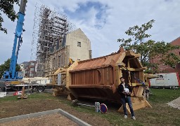 Boulogne: une réplique du clocheton de l'EHPAD Louis Duflos reposée en haut du bâtiment