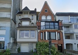 Le Touquet : Le couple Macron aurait acheté une nouvelle maison vue sur mer.