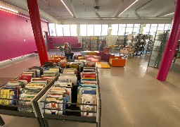 La médiathèque Louis Aragon a été totalement réaménagée début septembre...