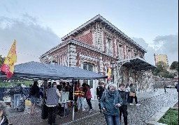 Gares SNCF : Elus boulonnais et CGT font signer des pétitions pour sauver les arrêts et les services dans les petites gares...