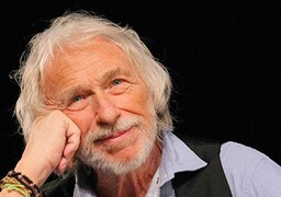 Autingues : Le comédien et vigneron Pierre Richard sera chez Charlemagne Boissons le 25 octobre.