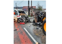 Moulle : un blessé léger dans un spectaculaire accident entre un utilitaire et un engin agricole !