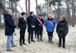 Érosion, montée des eaux, littoral fragilisé : le ministre Mathieu Lefèvre sur le terrain à Groffliers