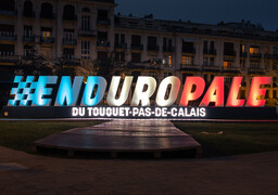 A vos selfies ! L’Enduropale du Touquet s’affiche en grand pour sa 50e édition ! 