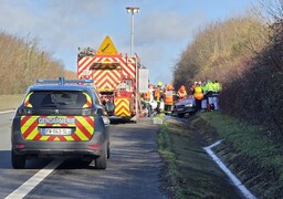 A16 : trois blessés, dont une personne incarcérée, dans un accident près de Marquise