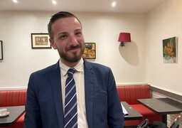 Municipales à Calais : le Calaisien Romain Debaisieux rassemble des citoyens sans étiquette dont le but est de « Réussir pour Calais ».