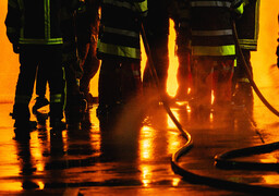 Incendie en pleine nuit dans le calaisis : un hangar agricole ravagé par les flammes