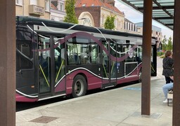 Prix du carburant : les Calaisiens aussi préfèrent prendre le bus que la voiture !