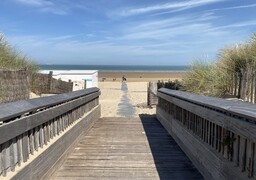 Week-end de Pentecôte : voici les plages surveillées sur le littoral, et celles où la baignade reste à vos risques