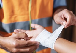 Calais : un adolescent de 17 ans grièvement blessé après avoir eu la main coincée dans une machine