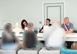 À Marck, le maire Pierre-Henri Dumont réunit ados et parents pour des rappels à l'ordre... 