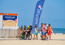 Le Touquet : Handiplage revient en 2026 avec de nouveaux équipements pour une plage accessible à tous