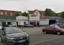 Saint-Léonard : en sortie autorisée, 2 détenus braquent une agence de location en pleine journée