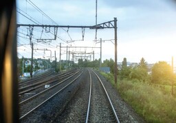 390 voyageurs bloqués pendant 8h dans un train, sans eau ni nourriture, près de Longpré-les-Corps-Saints
