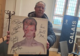 A Calais, derniers jours pour profiter de l'exposition consacrée à David Bowie
