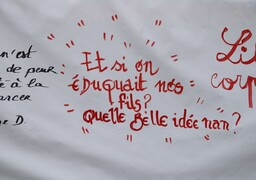 Abbeville accueille un mur d’expression éphémère à côté du musée Boucher de Perthes !