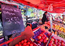 “On fait un repas sur deux” : face au prix des fruits et des légumes, les consommateurs s'étranglent