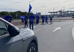 Le syndicat Alliance Police Nationale manifeste à l'entrée du Tunnel sous la Manche !