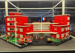 Dunkerque : la caserne des pompiers reproduite en LEGO attire plus d’une centaine de visiteurs