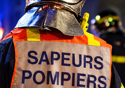 Audomarois : un important incendie dans un bâtiment agricole, 22 pompiers mobilisés
