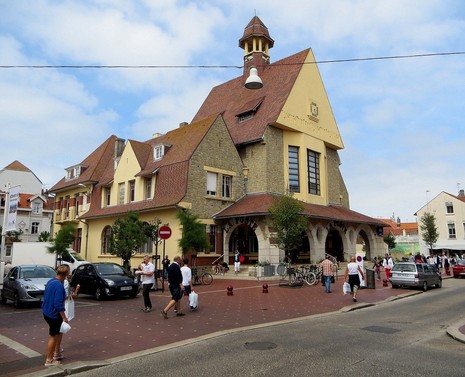 Au Touquet la poste va être refaite à neuf ! et ce bâtiment c'est toute une histoire !  