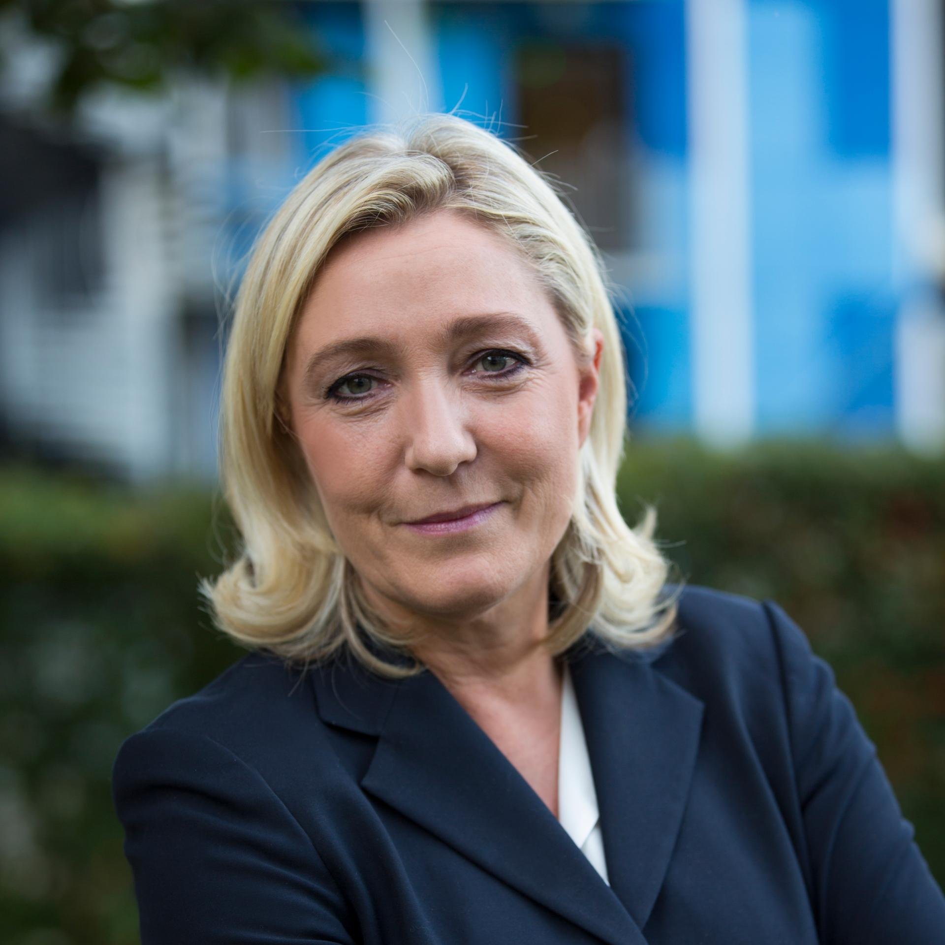 réaction de Marine Le Pen tête de liste du Front National et de l'opposition en Nord Pas de Calais Picardie