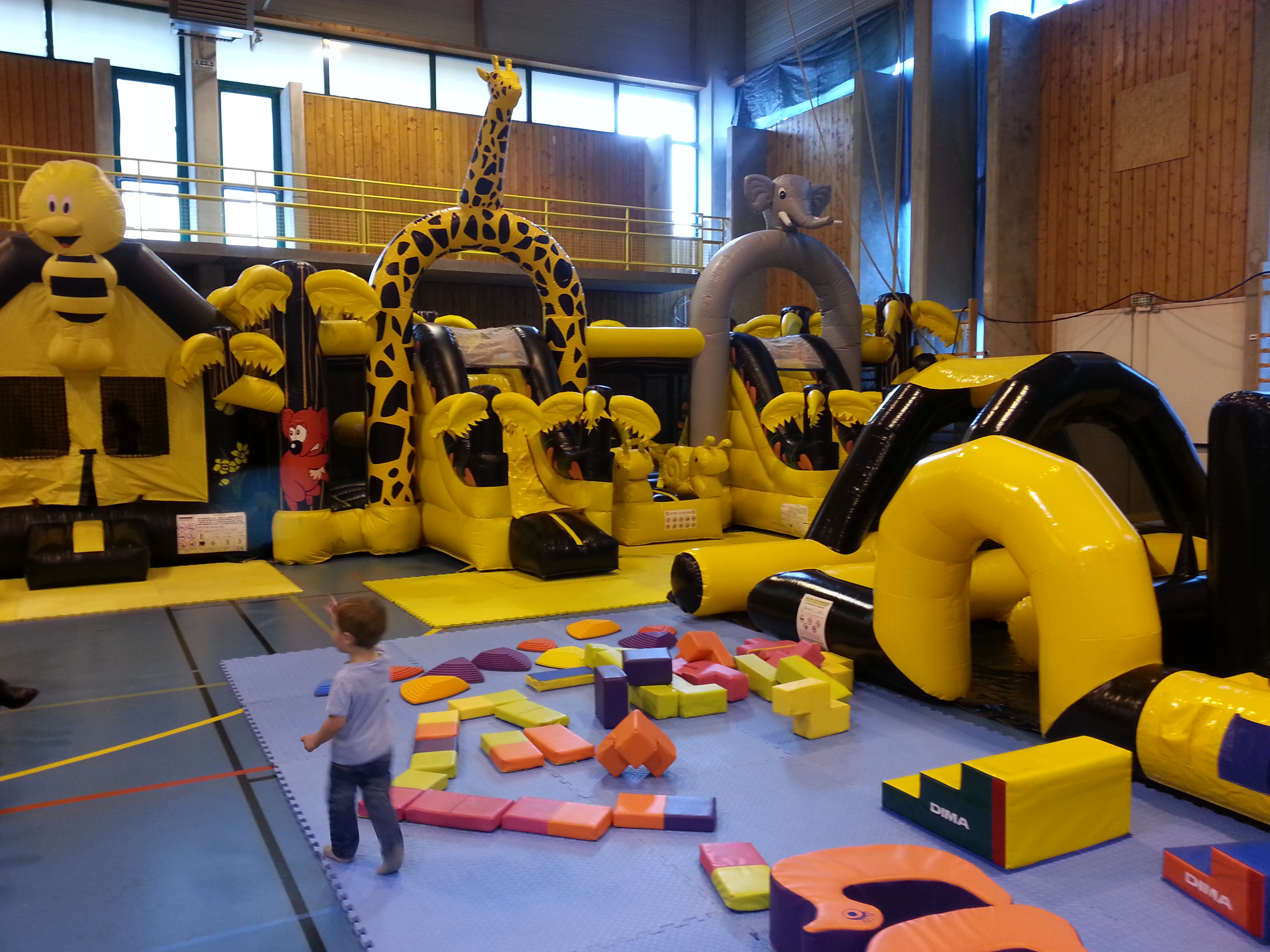 ZOOM sur "Boulogne c'est gonflé" le paradis des enfants durant les vacances avec RADIO 6 